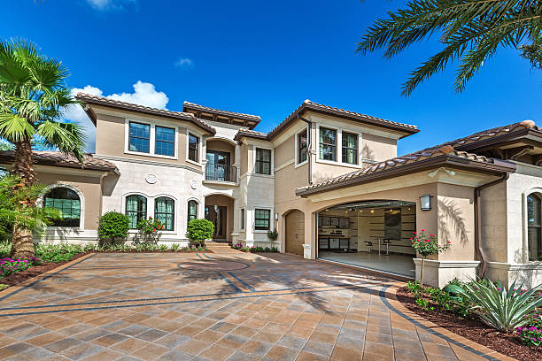 Best Professional Driveway Pavers  in Flora, MS